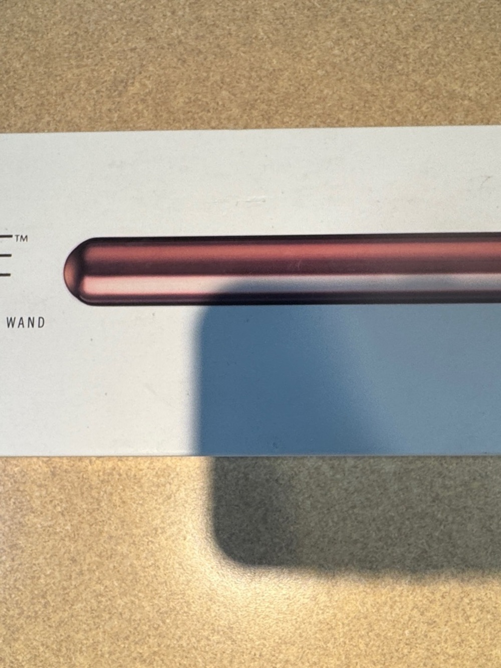 L'ANGE Ondulé 22mm Titanium Curling Wand in rose gold finish